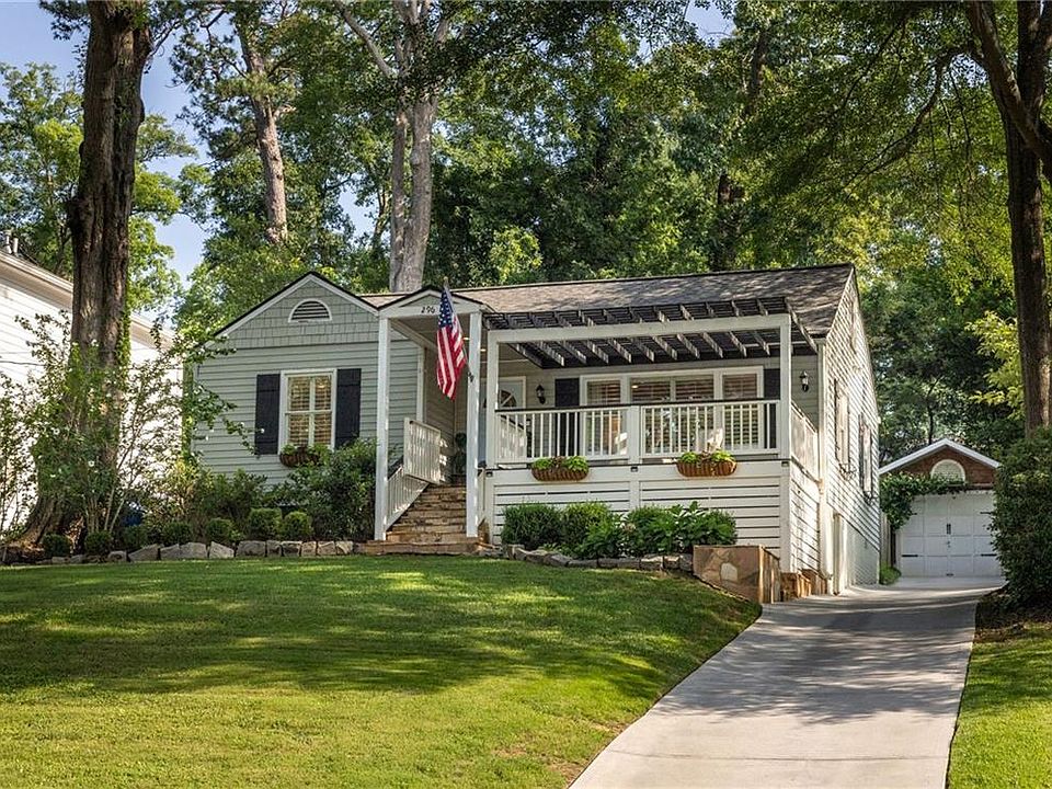 1st image of 296 Eureka Dr NE