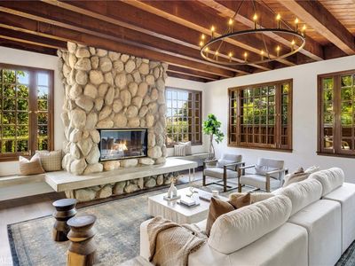 561 Alta Vista Dr, Sierra Madre, CA, 91024