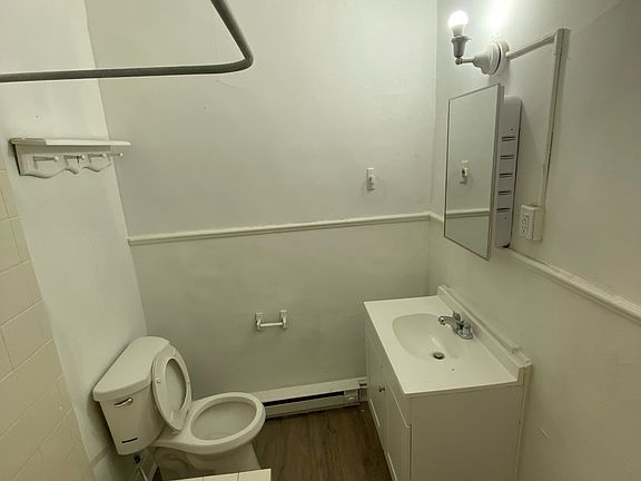 5th image of 196-198 E Broadway #11570877