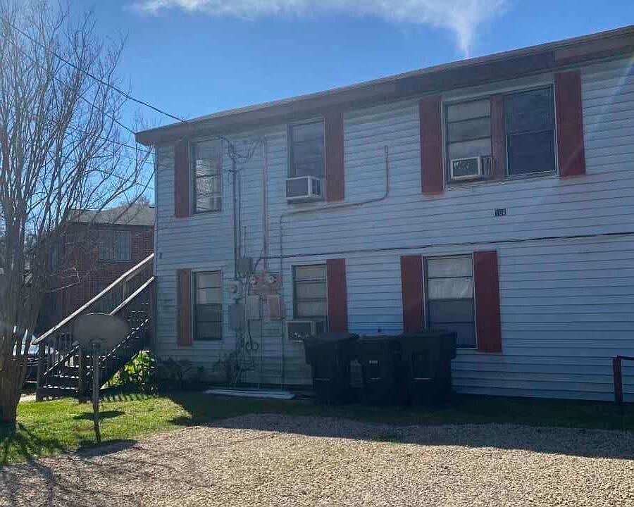 1st image of 100 S Franklin Blvd APT 1