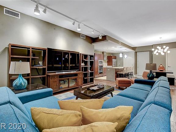 5th image of 4471 Dean Martin Dr Unit 4009