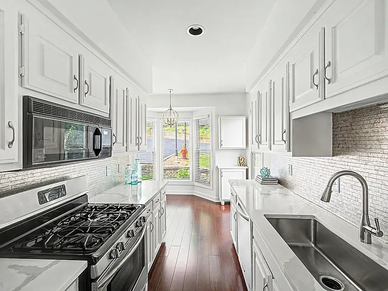 126 Forest Place Cir — Photo 19