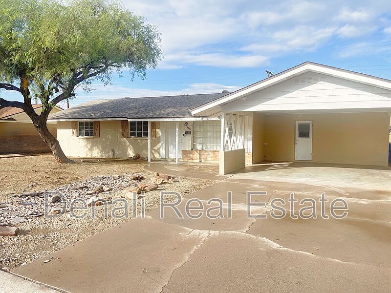 1st image of 6824 N 38th Dr