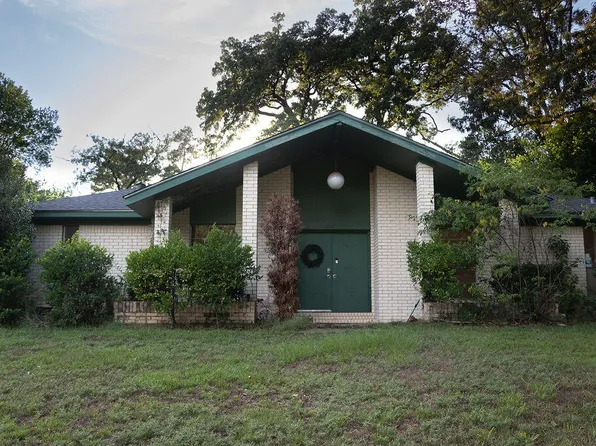 205 Crestwood St, Nacogdoches, TX 75961