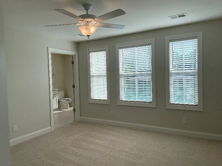 12 Marlowe Way — Photo 7