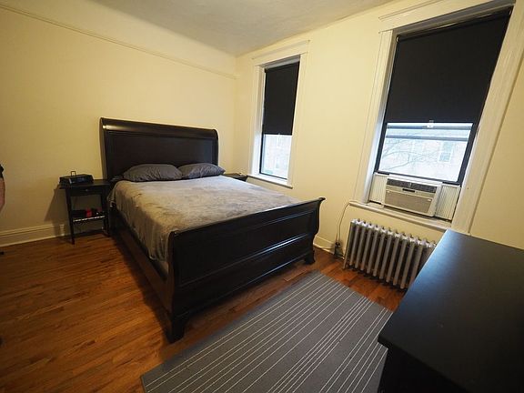 5th image of 3408 42nd St #3V