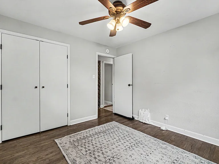 2216 S Clermont St — Photo 9