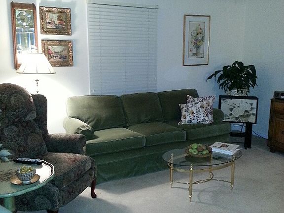 1st floor Living Room
