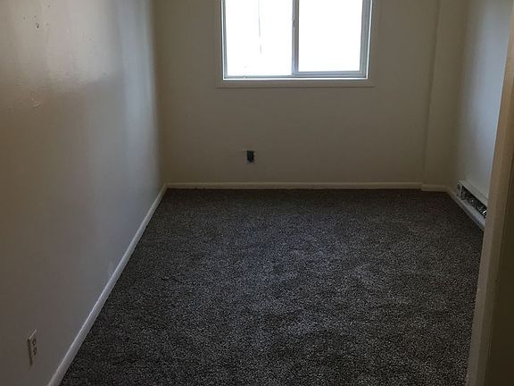 5th image of 125 N Water Ave APT 8