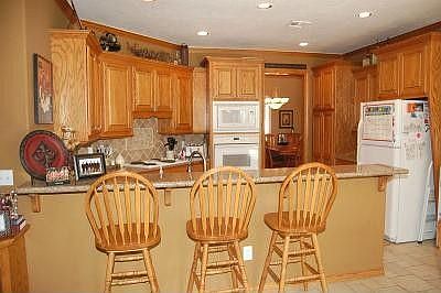 3rd image of 3108 SW 107th Ter