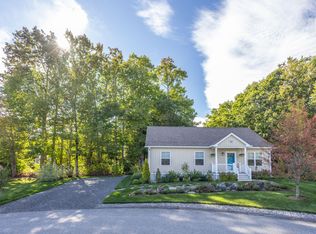 10 Glenfield Cir, Camden, ME 04843