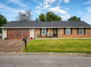 53 N Fencerow Ln, Henderson, KY 42420