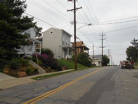 2nd image of 4022 W Liberty St