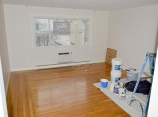 145 Magnolia St APT 5, Cranston, RI 02910