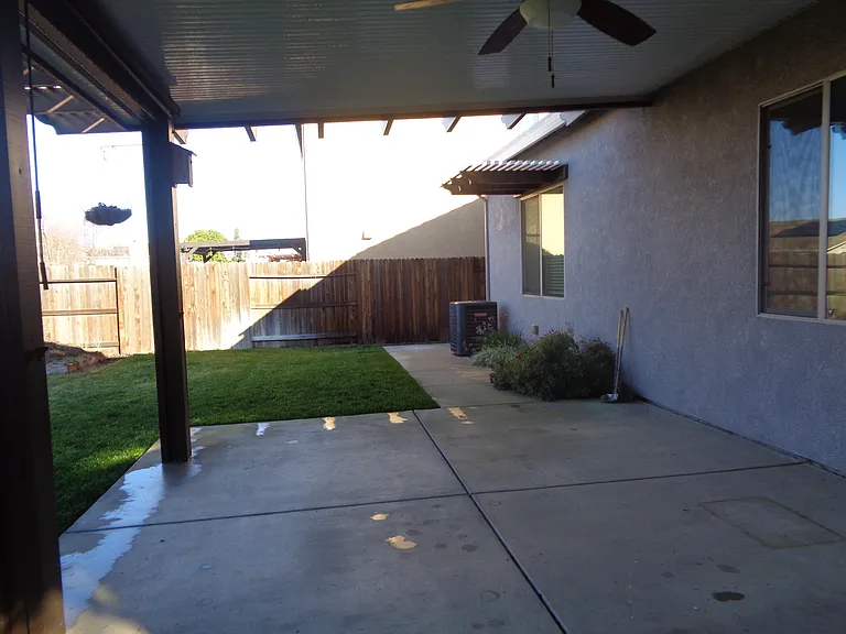 2140 Cling Dr — Photo 17