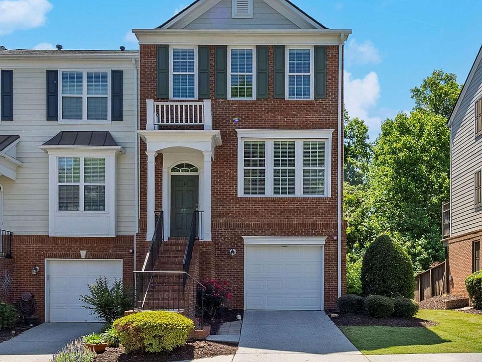 1st image of 221 Balaban Cir