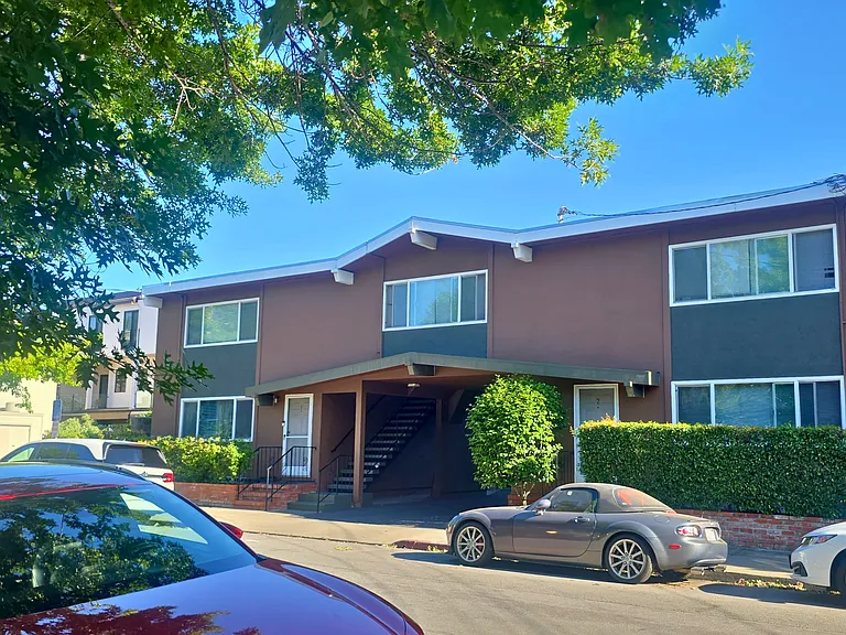 1670 Union Ave #M — Photo 9