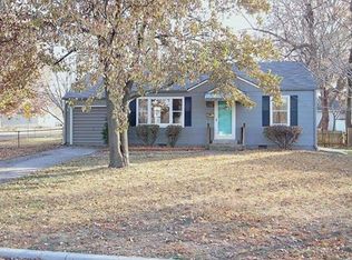 7701 Foster St, Overland Park, KS 66204