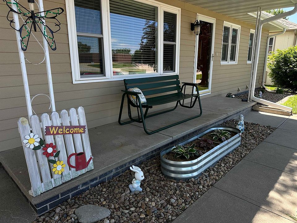 1st image of 4507 Linden Dr