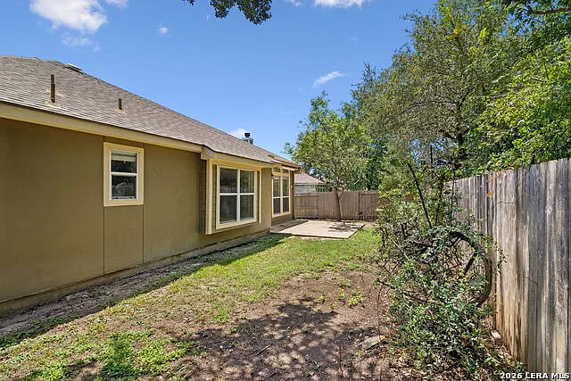 1303 Bluff Frst — Photo 35
