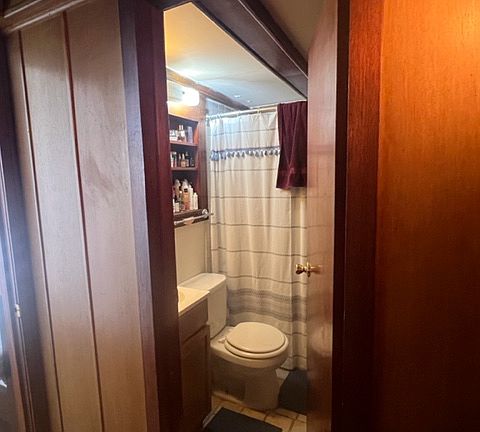4th image of 2300 Lombard St APT 3R