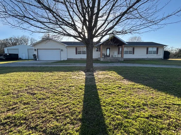 17301 Main St, Coalgate, OK 74538