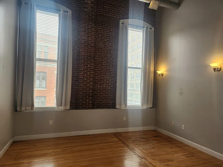 10 Kearney Sq #305 — Photo 8