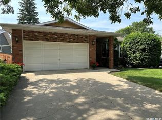 213 5th St NE, Weyburn, SK S4H0Z4