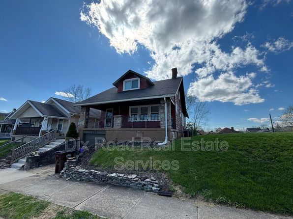 307 N E St