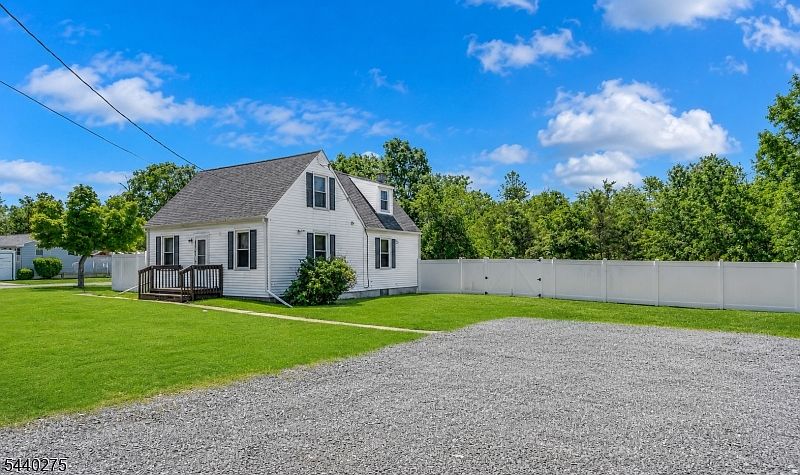 1st image of 106 Steinmetz Rd