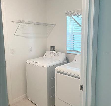 4th image of 6495 Beverly Ave