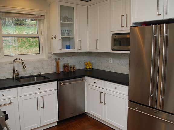 2nd image of 8401 Freyman Dr