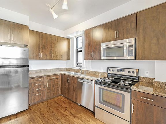 5th image of 1816 Eddy St #305