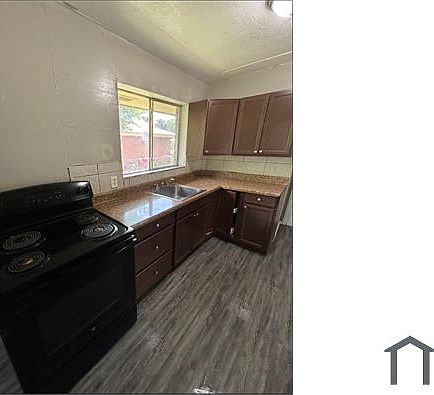 4th image of 1729 NE 47th St