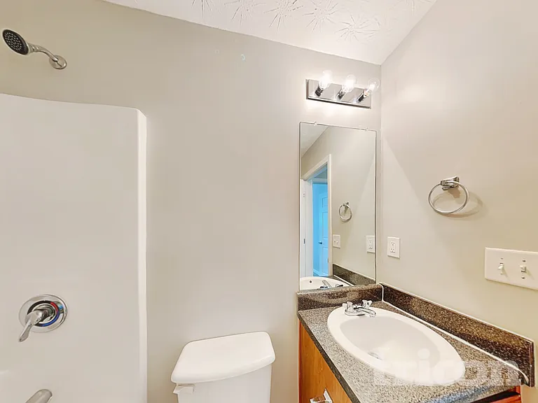 2408 Wood Bend Ln — Photo 10