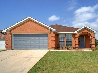 3220 Spring Crest Ct, Hurst, TX 76053