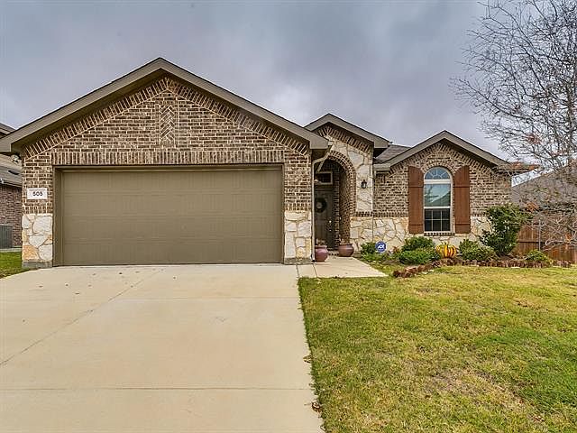 1st image of 505 Peach Ln