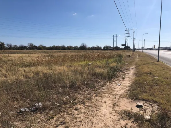 3902 S Bryant Blvd, San Angelo, TX 76903