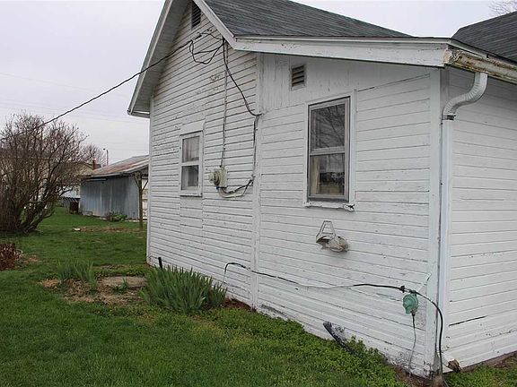 3rd image of 217 E Bever St