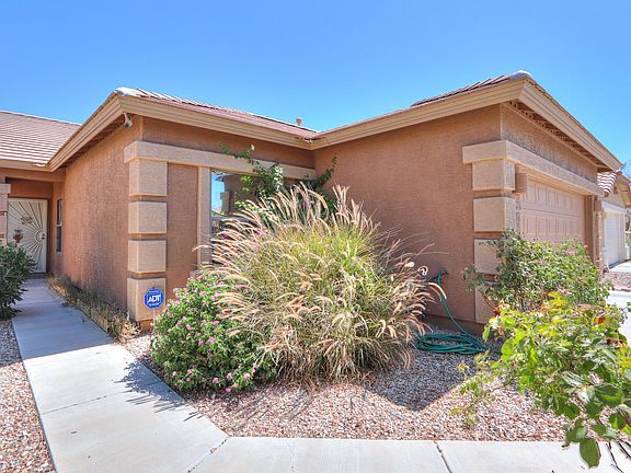 2nd image of 44556 W Yucca Ln