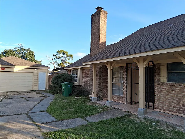 4315 Baneway Dr — Photo 1
