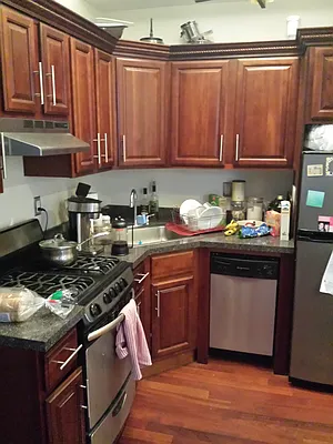 Rented by Sam Tabak | media 42