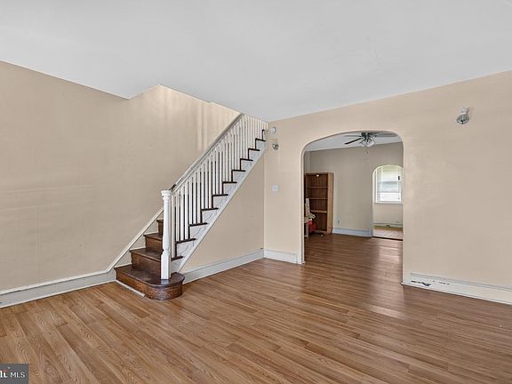 5th image of 5971 Kemble Ave