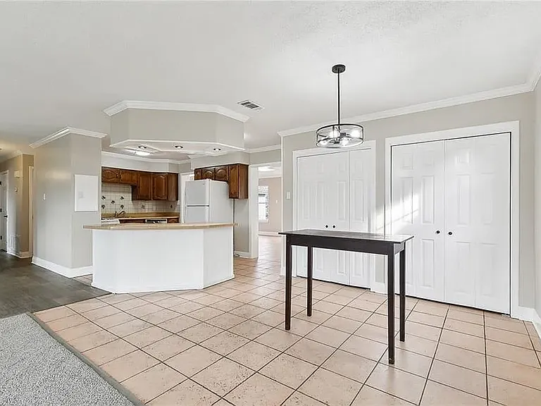 2649 Dove Ave — Photo 3