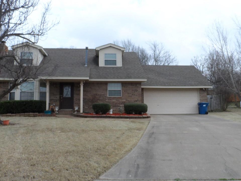 1st image of 1812 Nightingale Cir