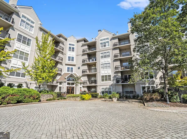 2306 River Green Dr NW, Atlanta, GA 30327