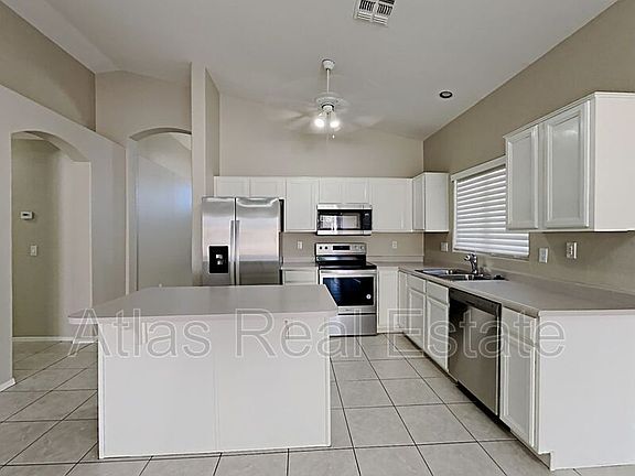 3rd image of 1656 E Palomino Dr