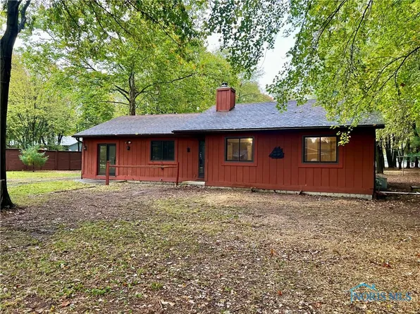 5043 S Fulton Lucas Rd, Swanton, OH 43558