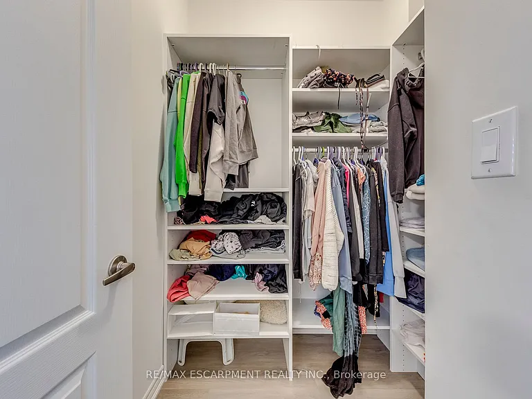 407 Skinner Rd — Photo 35