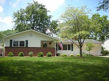 1st image of 2697 Wellesley Dr